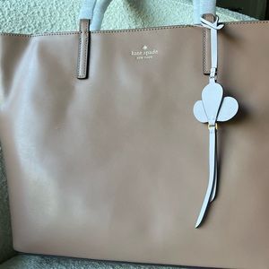 NWT Kate Spade Kelsey Tote in “toasty”